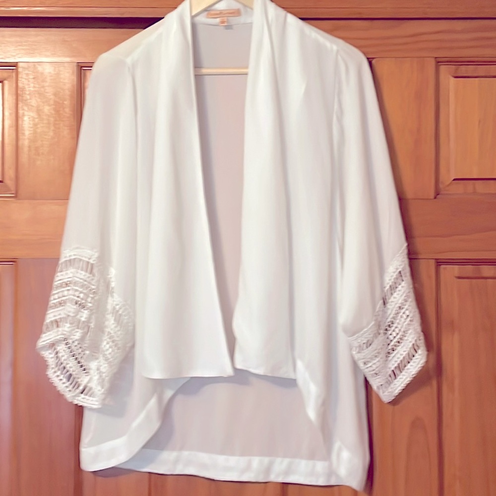 Gibson Latimer White Sheer Open Tunic
